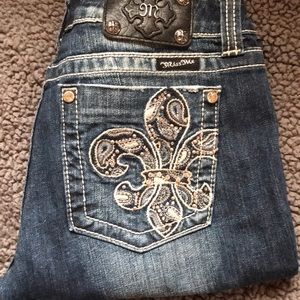 MISS ME BOOTCUT JEANS SIZE 330w x29l x 8r